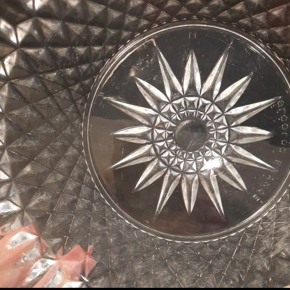 Vintage Arcoroc France Diamant Salad Serving Bowl ~ Tempered Clear Glass ~ 8" - Picture 5 of 6